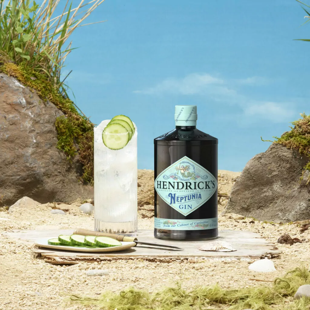 HENDRICK’S NEPTUNIA GIN Fizz